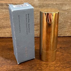 Merir Bronze Balm Sheer Sculpting Bronzer
Perfect Stocking Stuffer